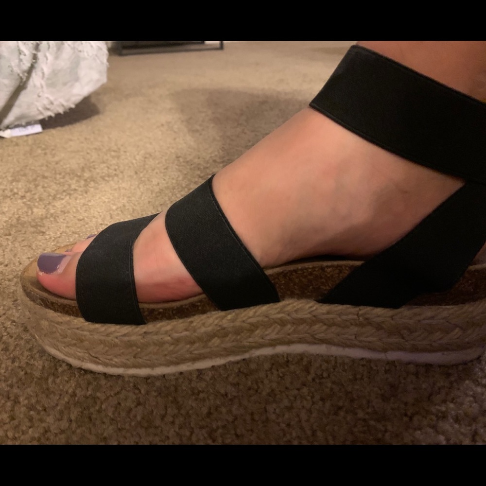 Steve Madden Platform Black Sandals